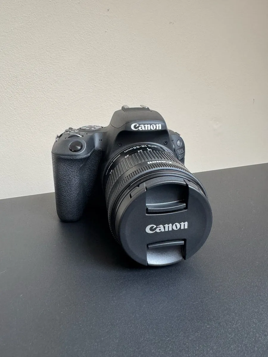 CANON 200D, RODE VIDEO MIC PRO+, TRIPOD & EXTRAS - Image 3