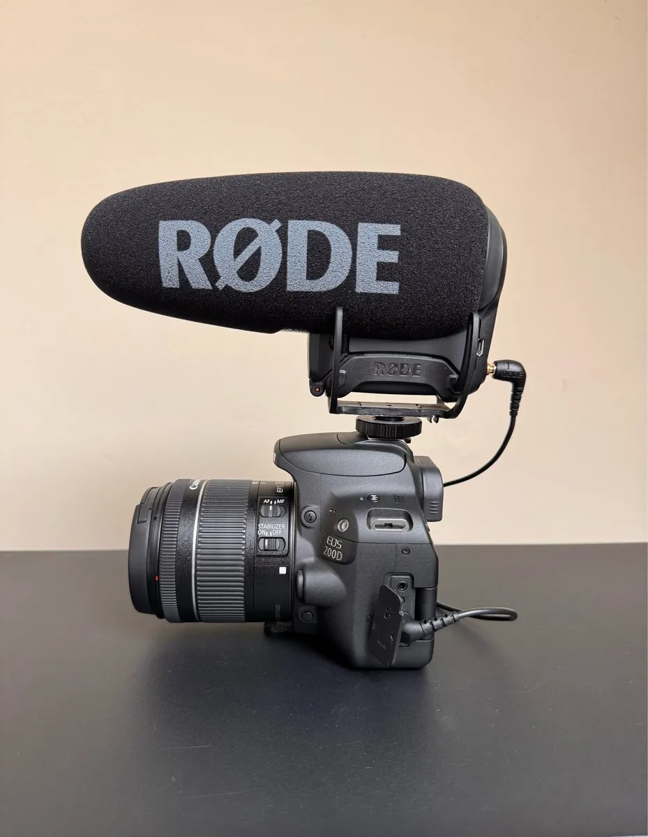 CANON 200D, RODE VIDEO MIC PRO+, TRIPOD & EXTRAS - Image 4