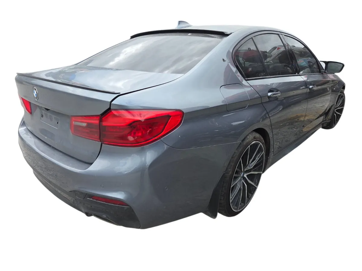 2017 BMW 5 SERIES G30 For Breaking/Dismantling - Image 3