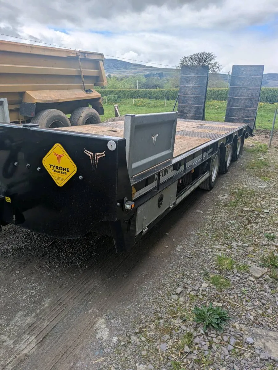 Tyrone low loader - Image 1