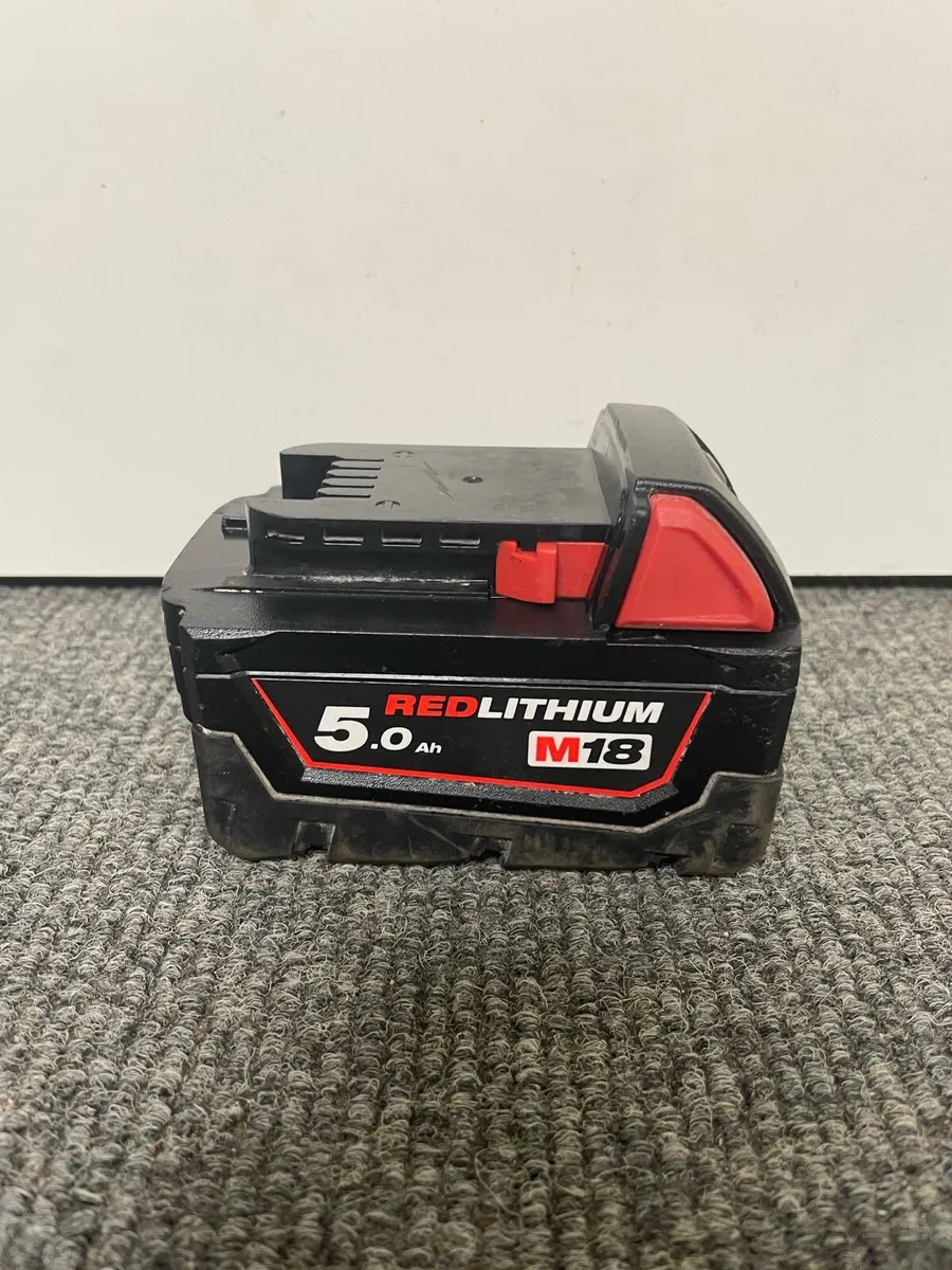 Milwaukee M18 Battery 18V 5ah - Image 1