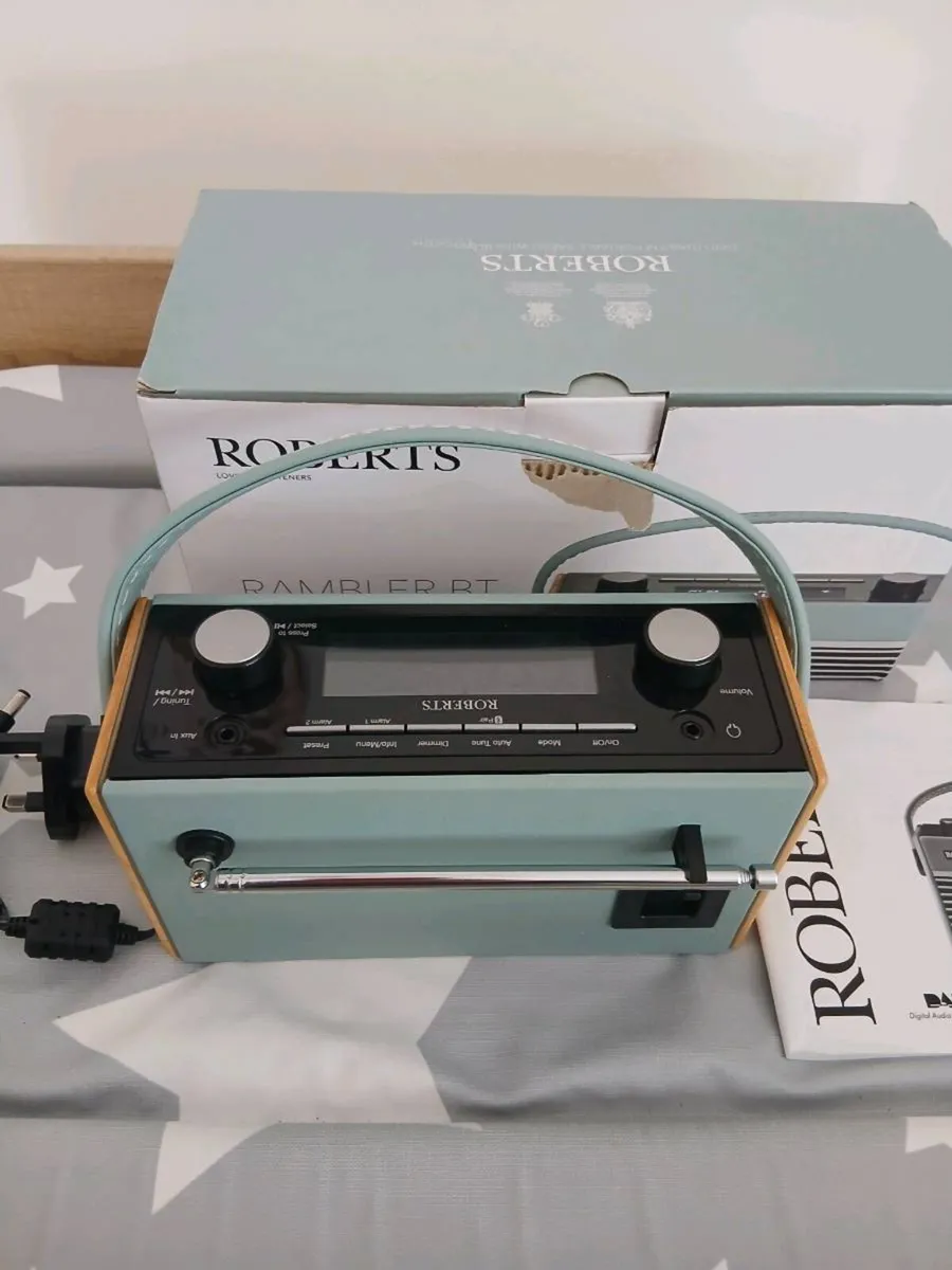 Roberts rambler bluetooth radio - Image 3