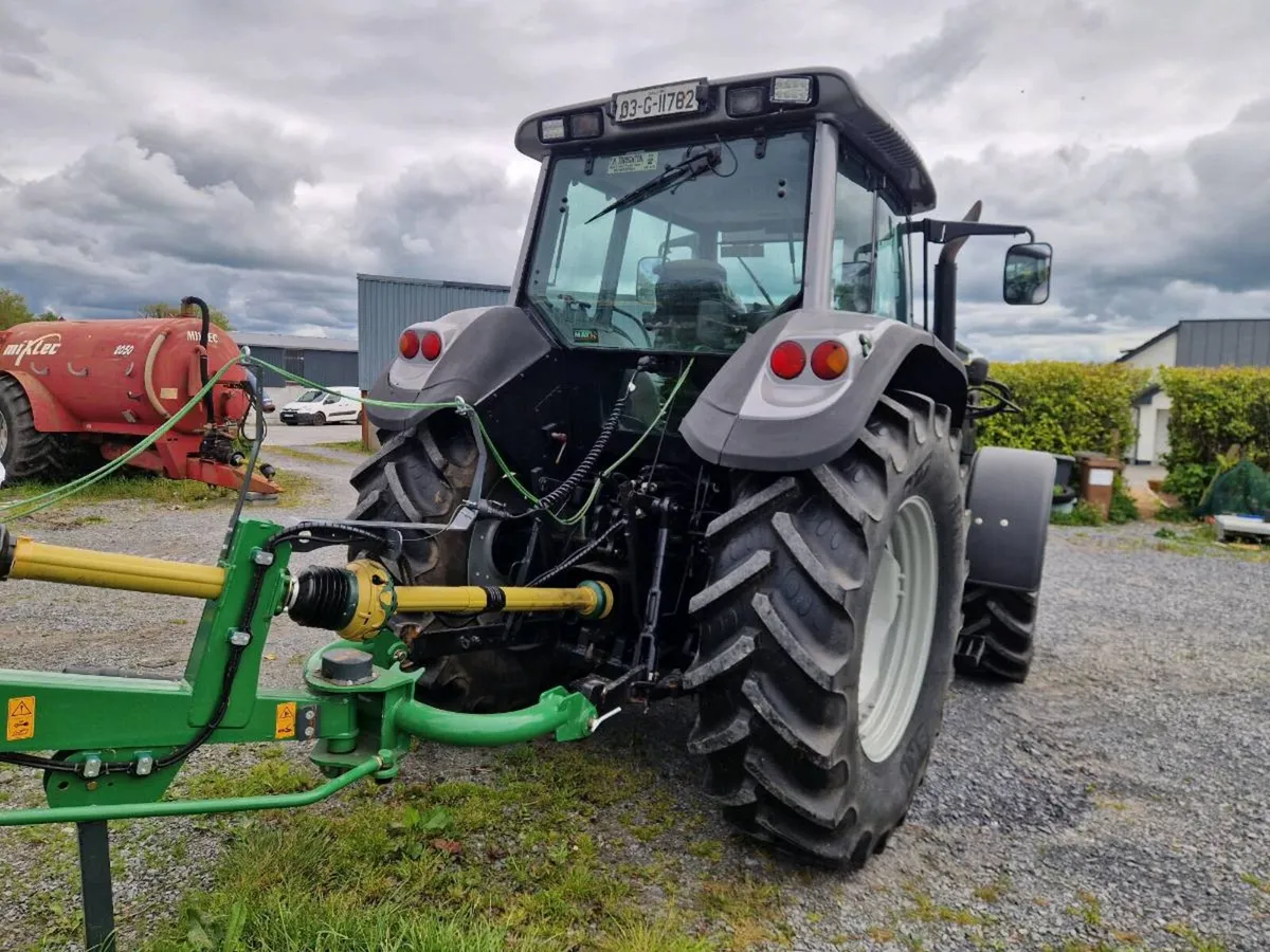 Valtra T130 - Image 2