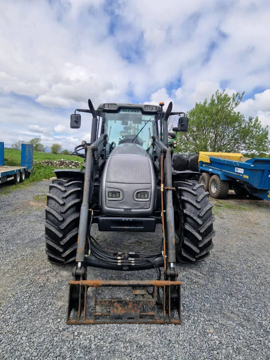 Valtra T130 - Image 4