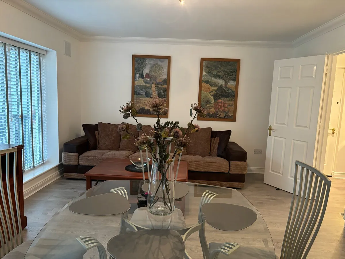 FREE Glass and steel dining table with chairs - Image 4