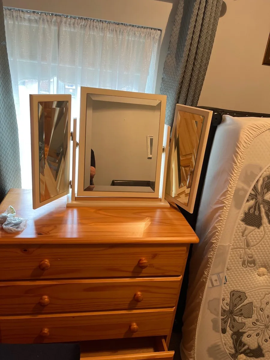 Mirror - Image 3