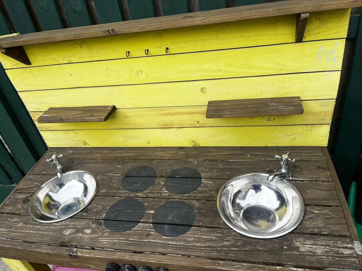 Kids mud kitchen - Image 2