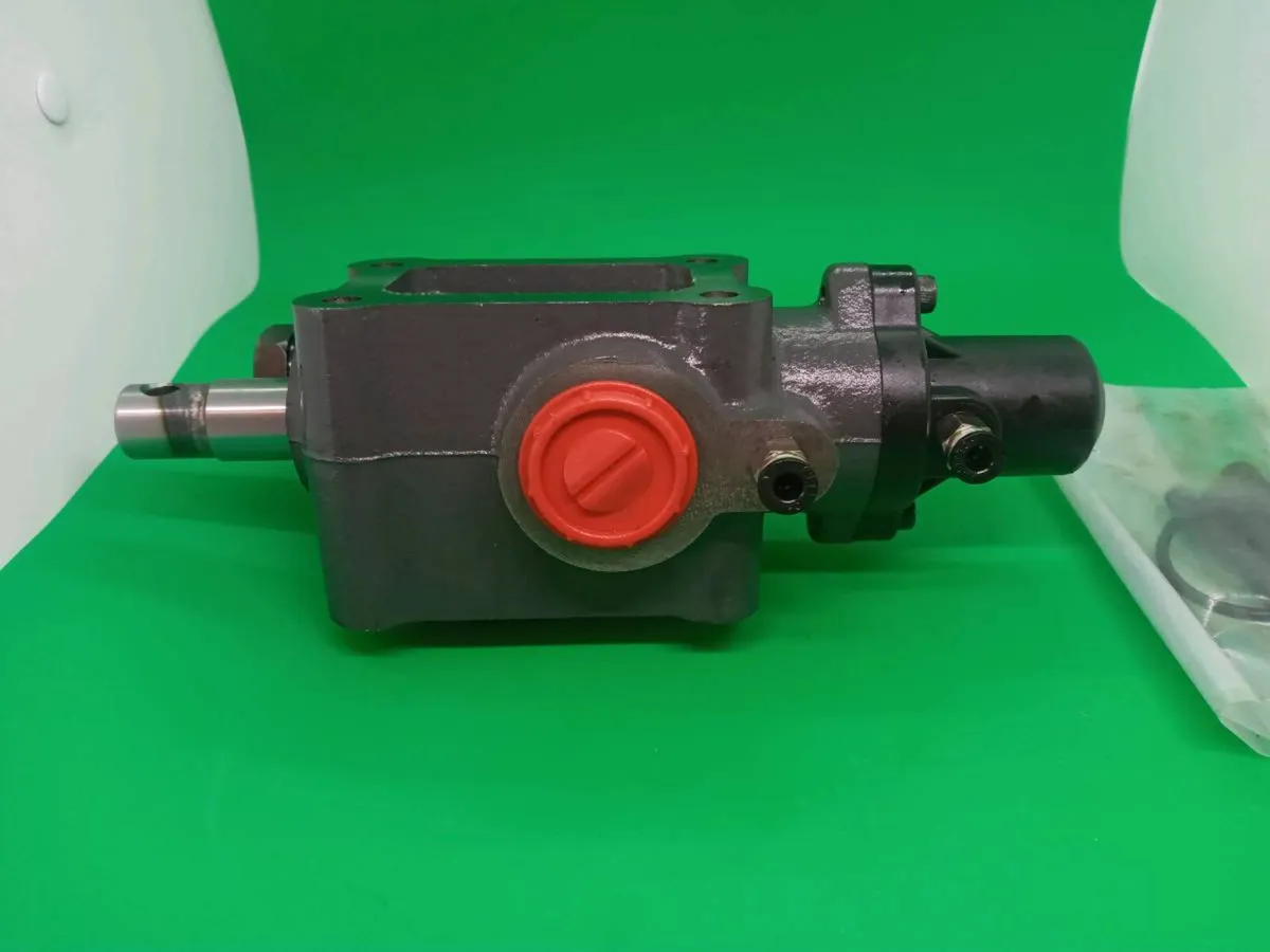 Postage - 2 x Directional Tipping Valves Pneumatic - Image 4