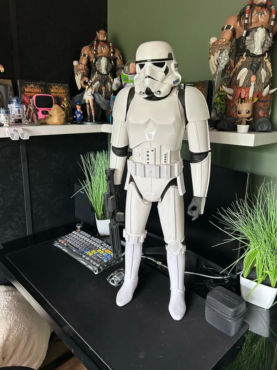 XL Star Wars stormtrooper - Image 1