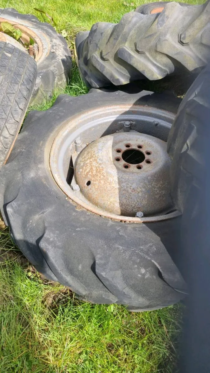 Dual double wheels 12.4 28 - Image 2