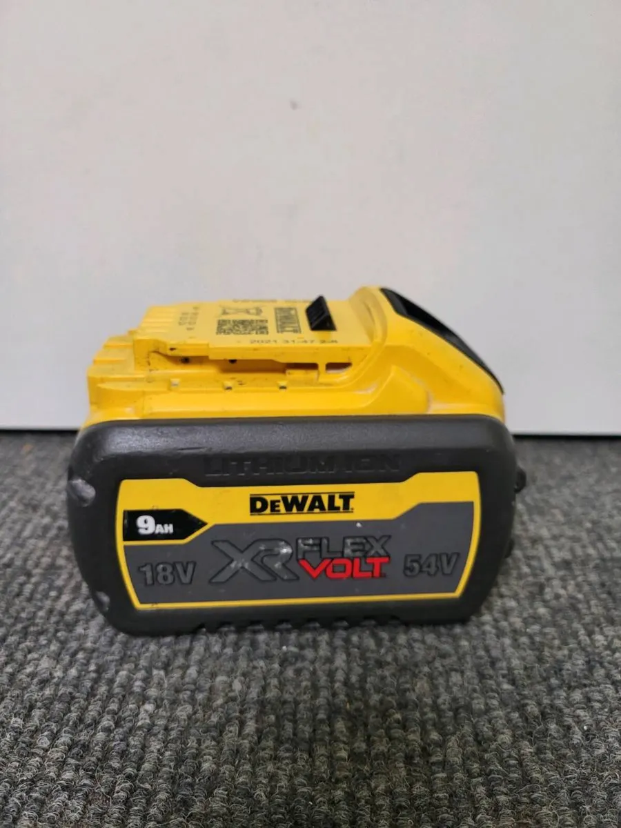 DEWALT XR Flexvolt Battery - Image 1