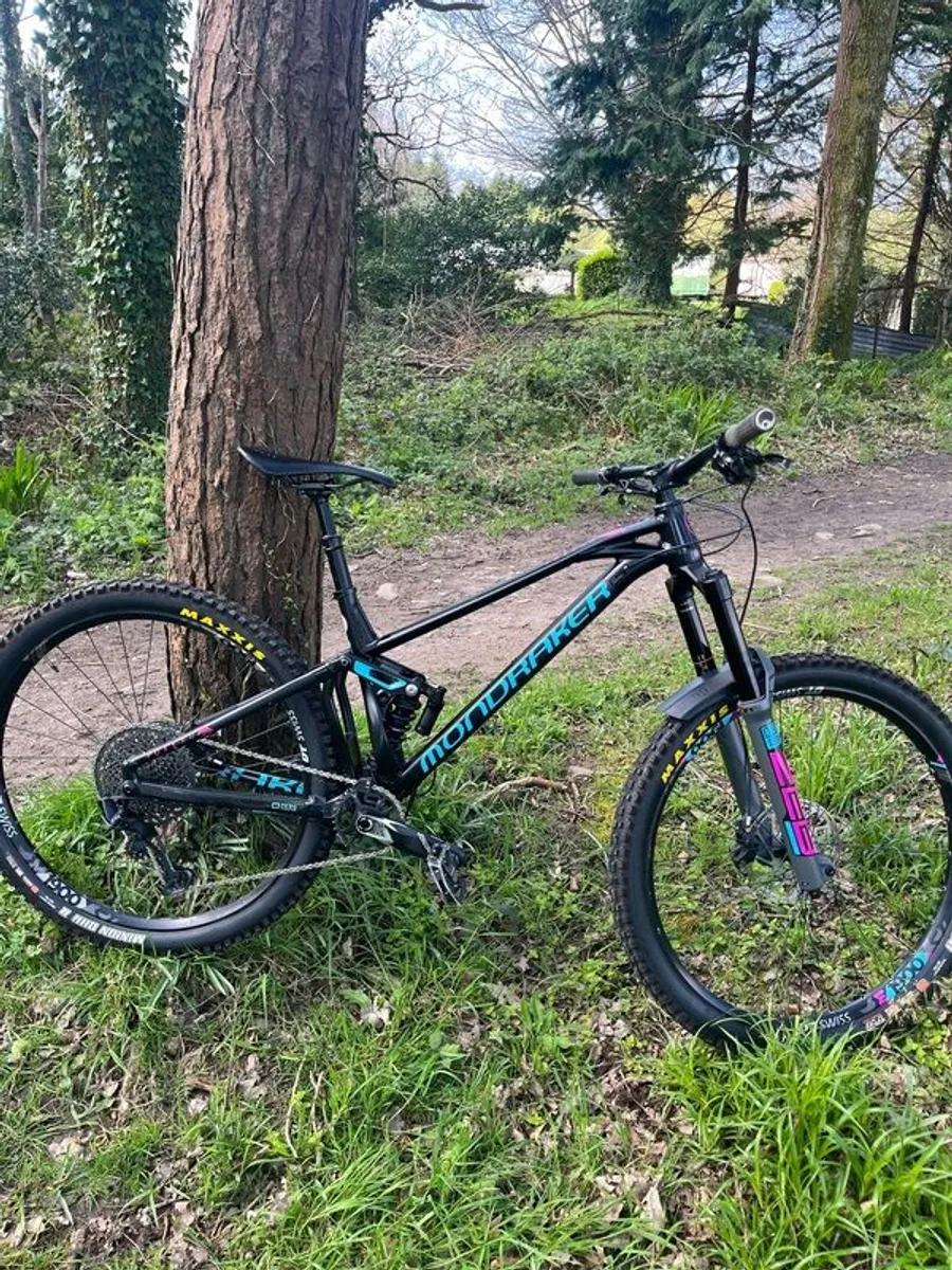 Mondraker Foxy XR 29 Medium Enduro Bike - Image 1