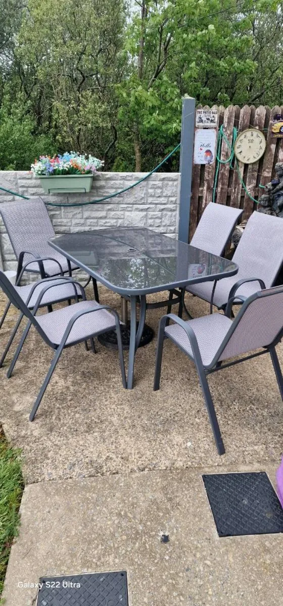 Garden Table & 6 Chairs - Image 1