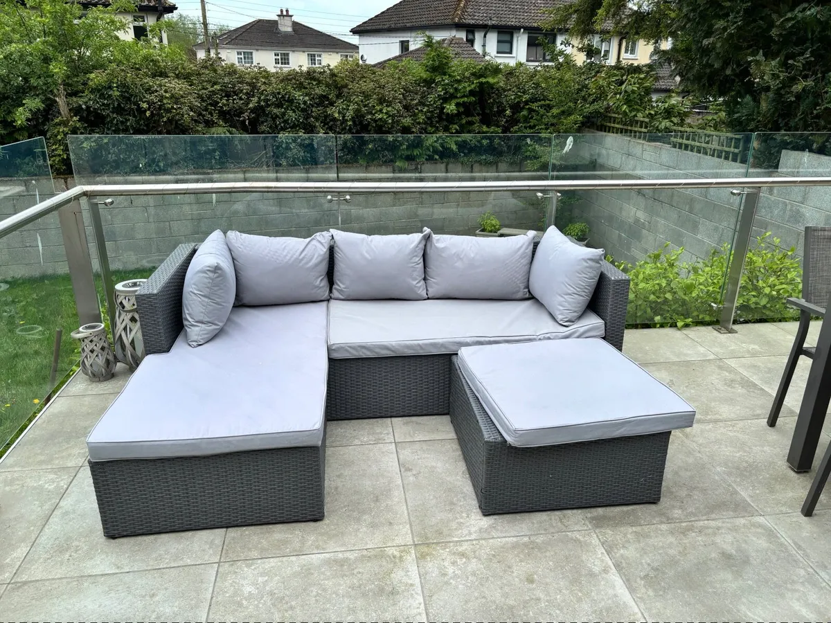 Garden furniture set - Image 1