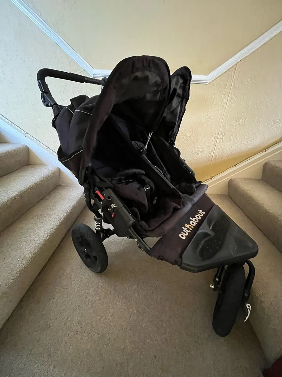 Out n about double buggy - Image 4