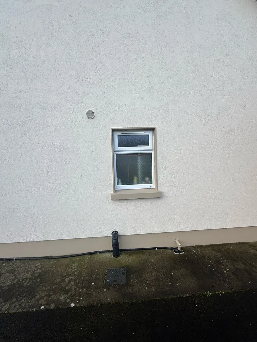7 windows and Front Door - Image 4