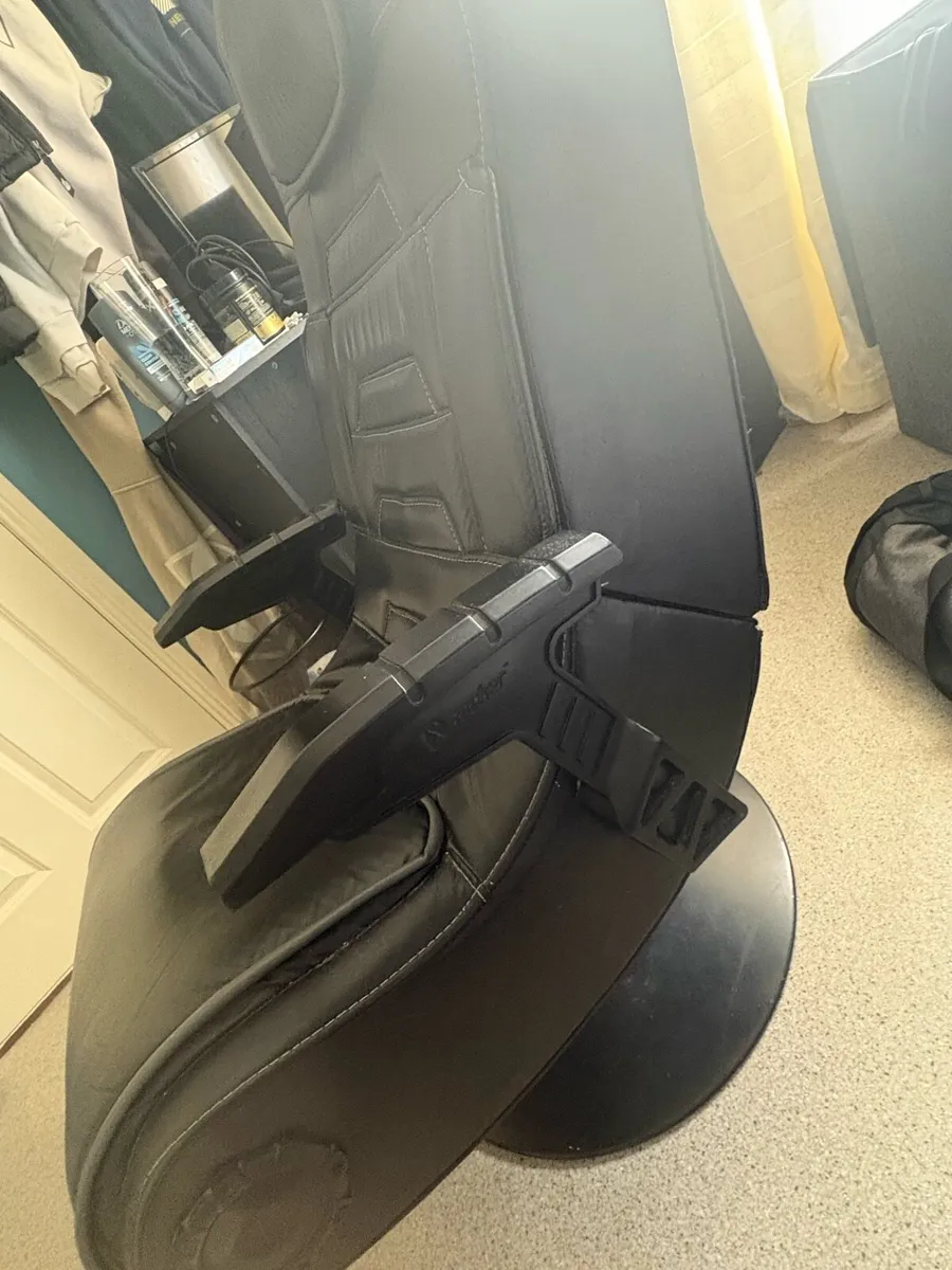 Gaming chair - Image 2