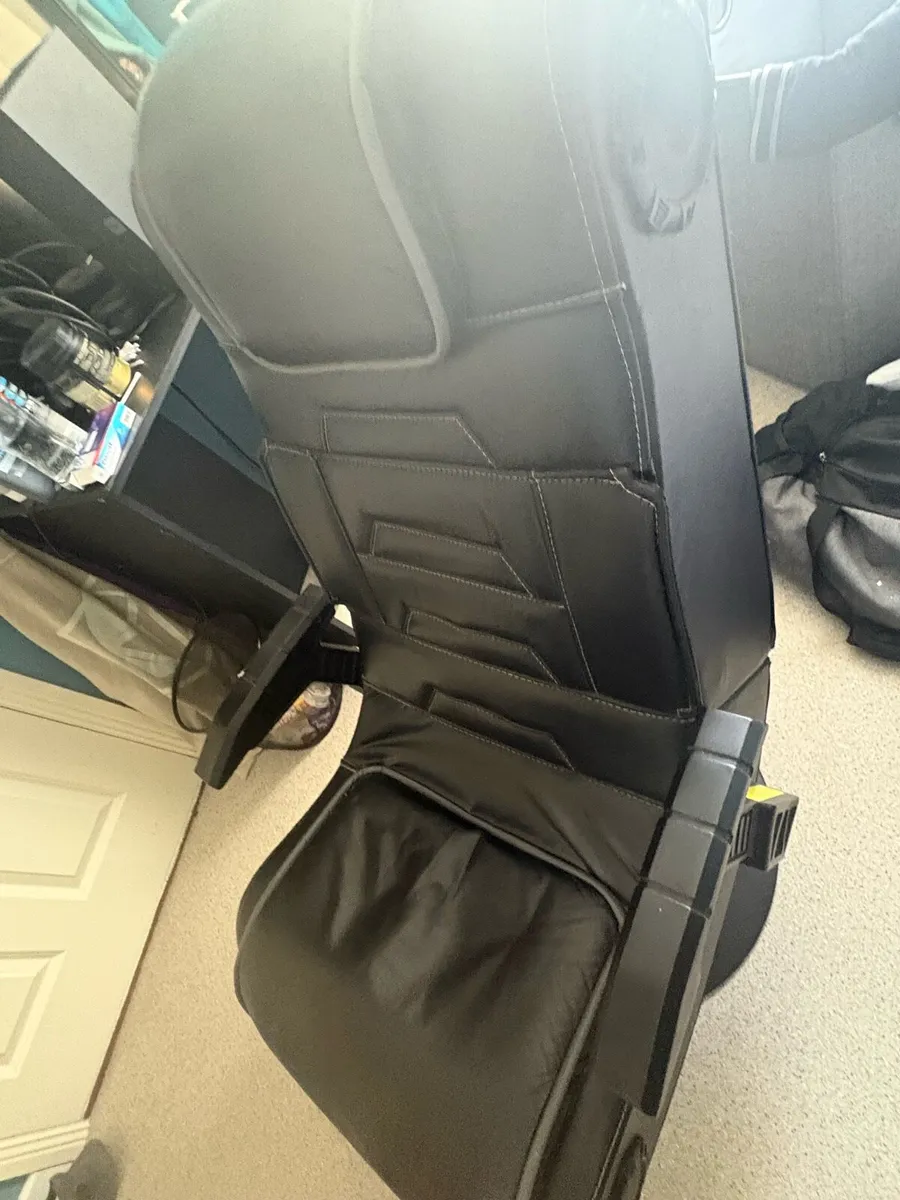 Gaming chair - Image 3