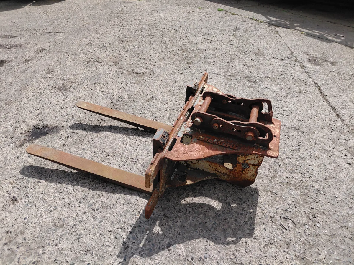Digger pallet forks - Image 3