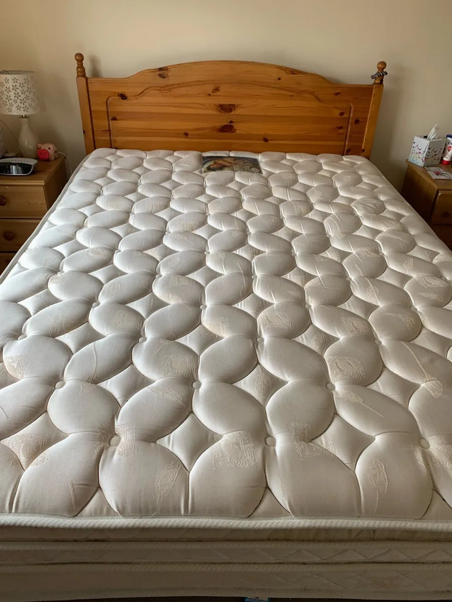 Double bed - Image 2
