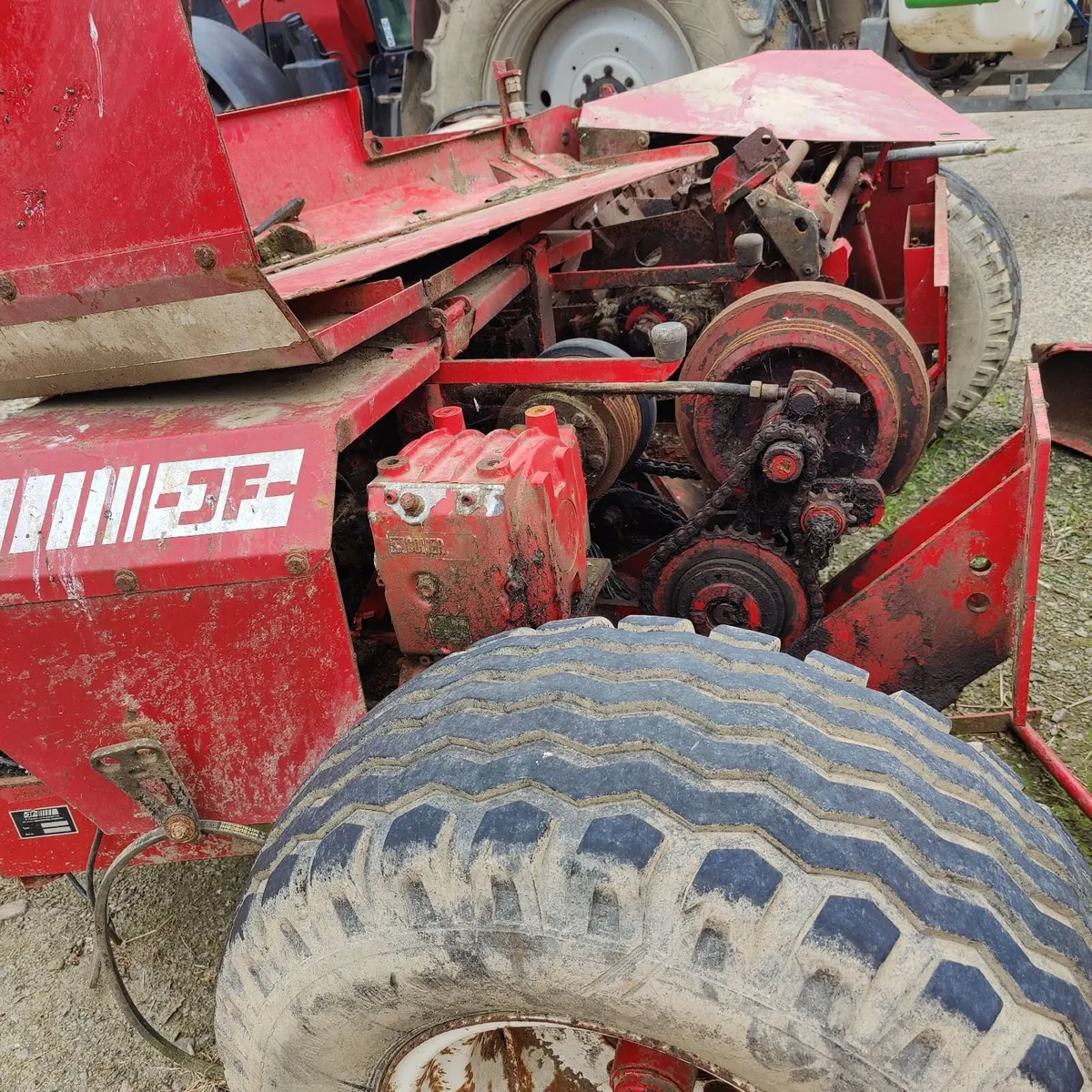 Silage harvester for parts - Image 1