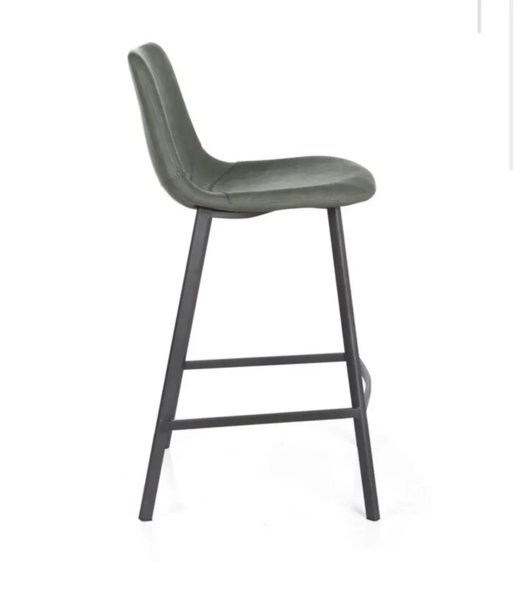 Counterstool  - x3 stools - Image 4