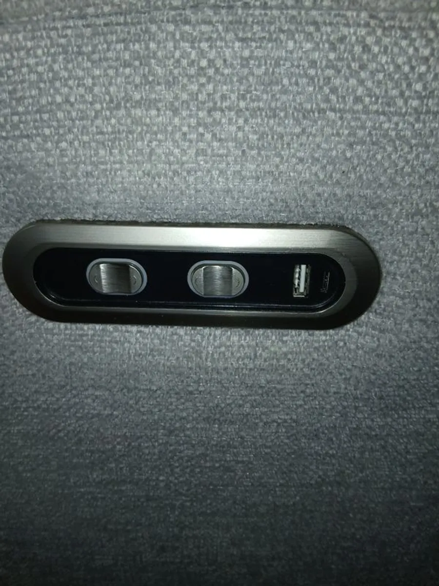 electric reclining armchair with usb port - Image 3