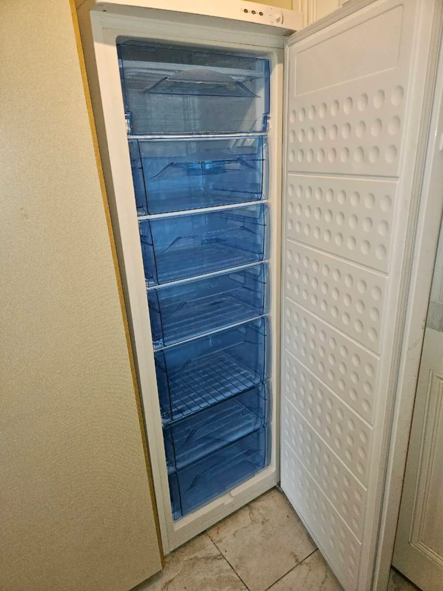 Larder freezer - Image 4
