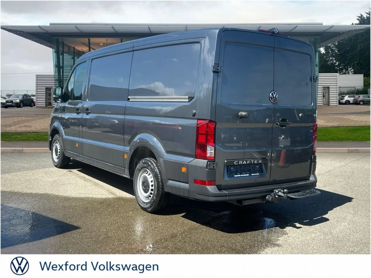 Volkswagen Crafter HIGHLINE MWB 140HP MANUAL - Image 4