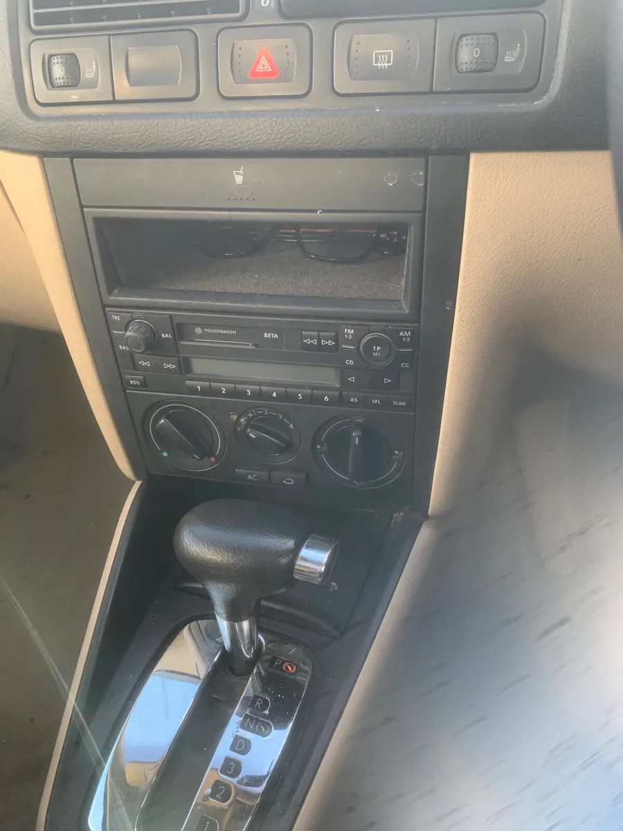Volkswagen Golf 1999 - Image 4