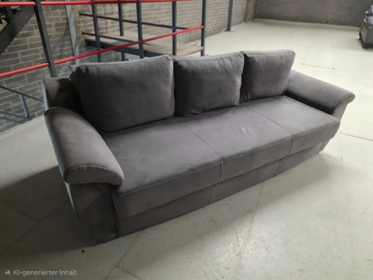 Sofabed - Image 1