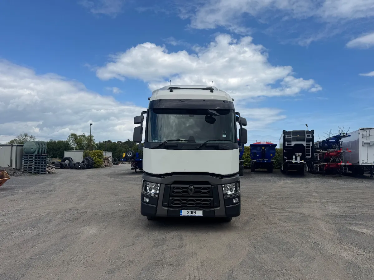2019 Renault T480 6x2 - Image 2