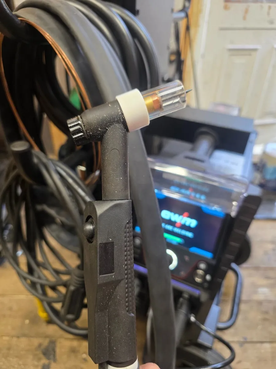 welder - Image 2