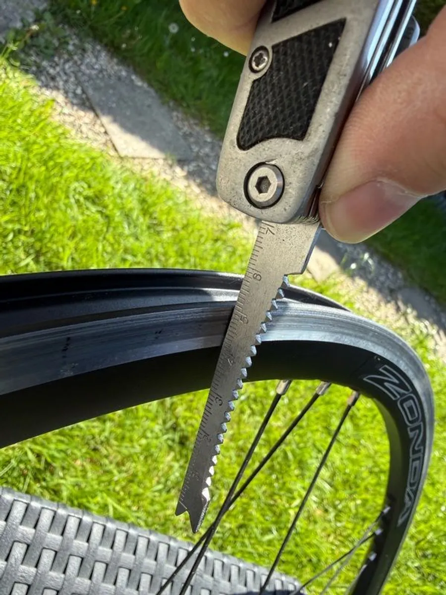 Campagnolo Zonda C17 Wheelset Like New | Rim Brake | 700c - Image 4