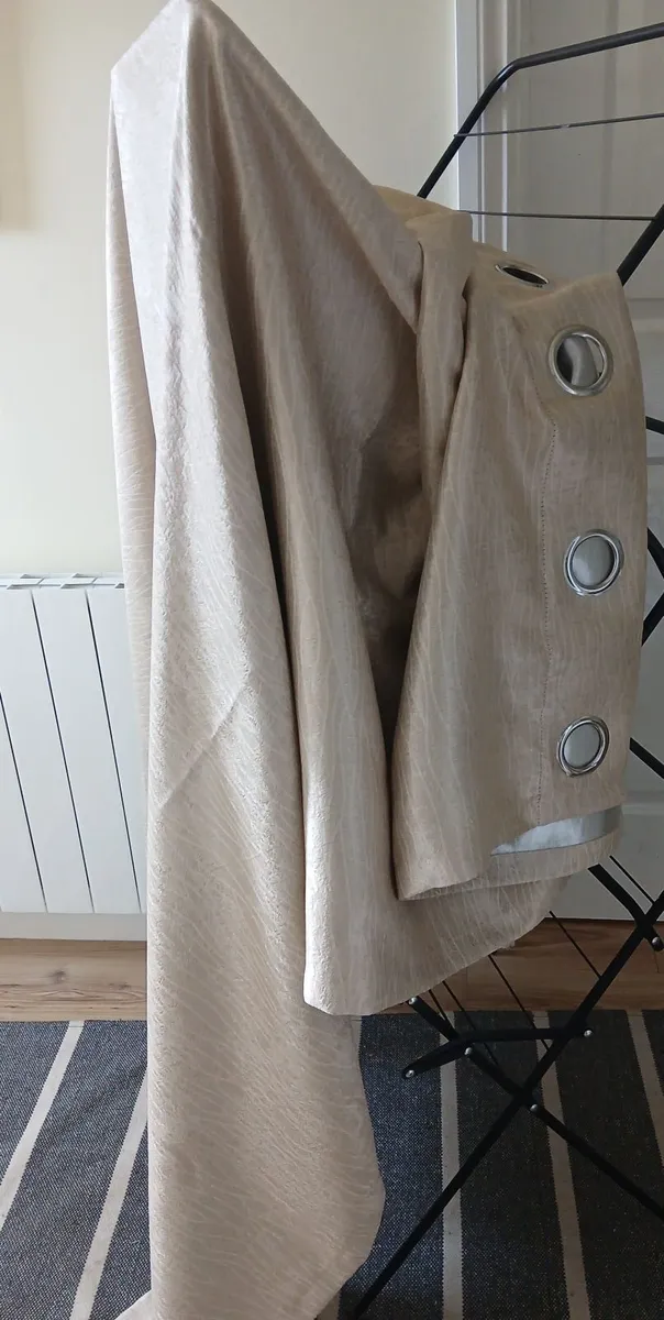 Curtains - Image 1