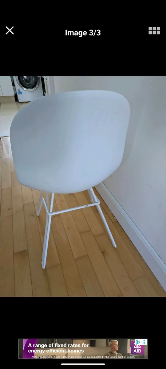 Chairs - Image 3