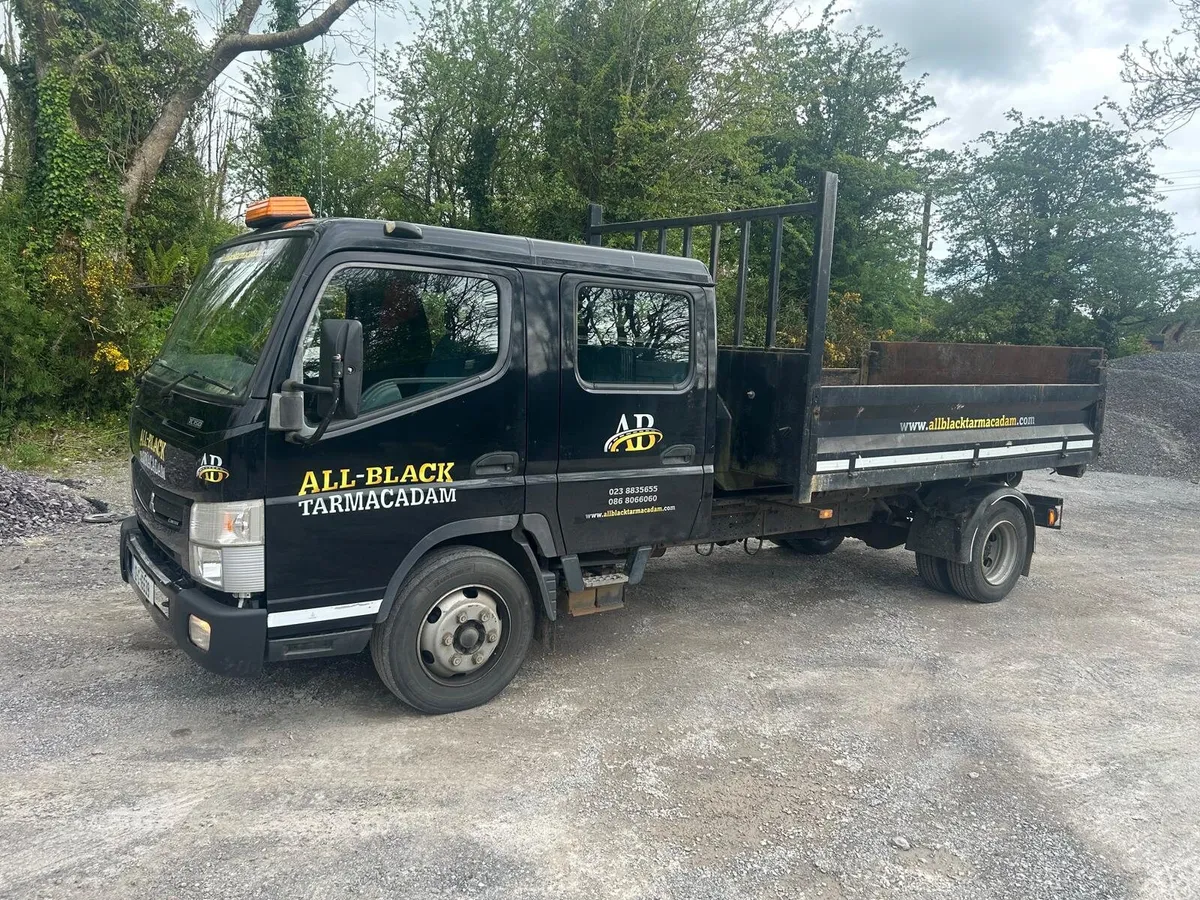 Mitsubishi crew cab hookloader - Image 2