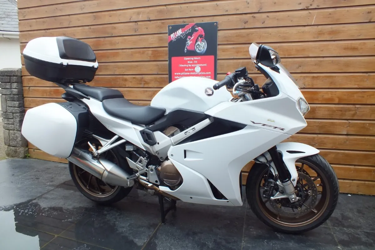 2017 Honda VFR800F (Low Miles & Loaded) - Image 2