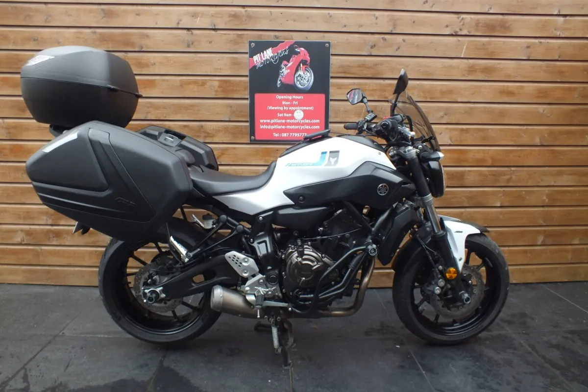 2017 Yamaha MT07 (Low Miles & Fully Loaded) - Image 3