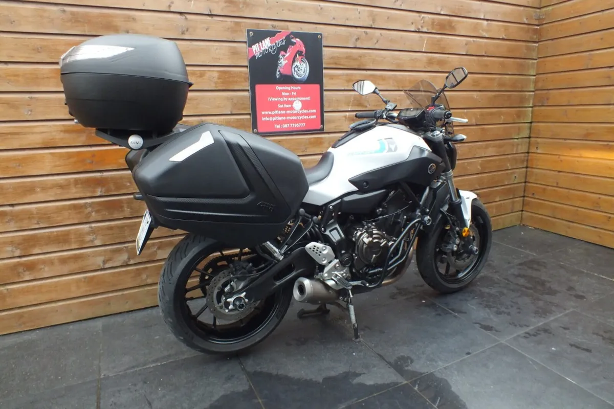 2017 Yamaha MT07 (Low Miles & Fully Loaded) - Image 4