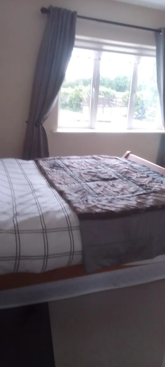 Room For Rent - Image 2