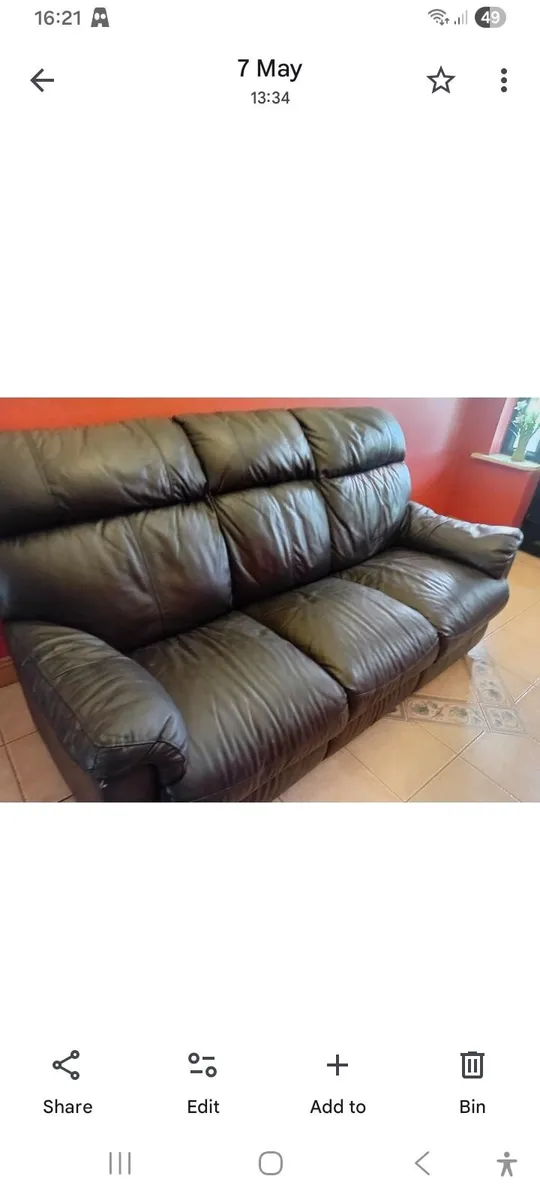 3 seater leather sofa - Image 1