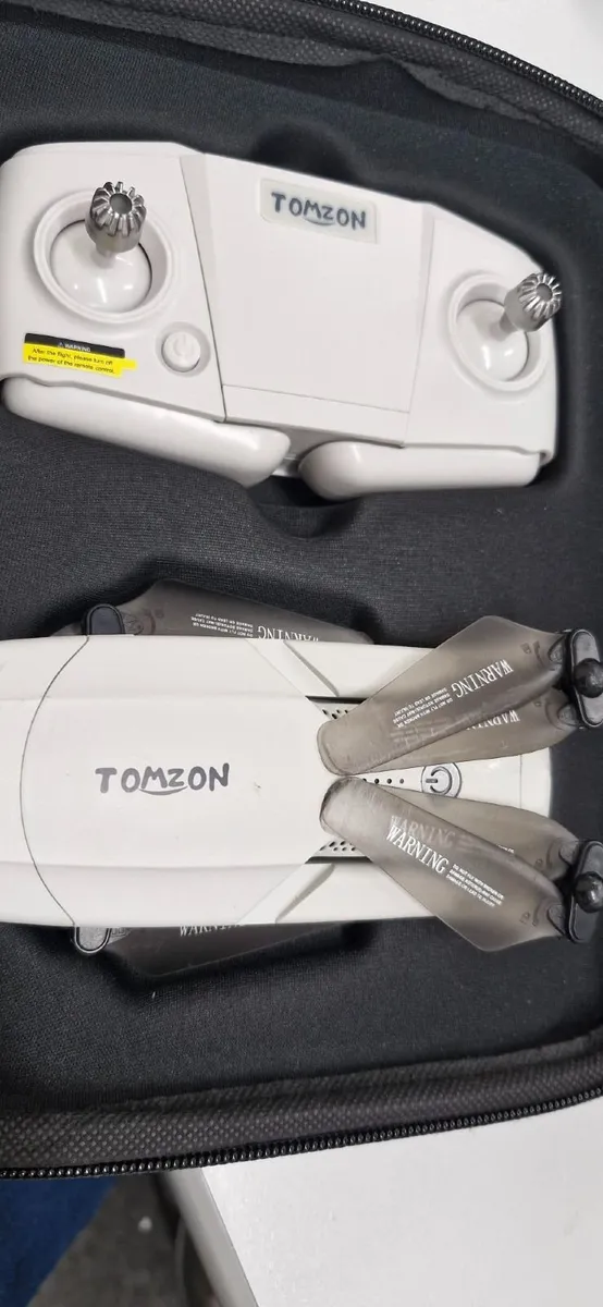 Tomzon D65 for Sale - nearly new used very little - Image 1