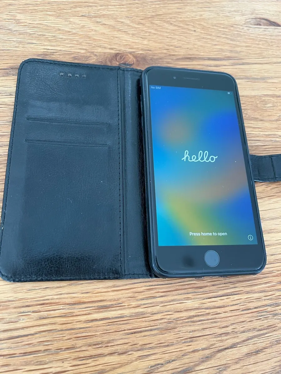 iPhone 8 plus unlocked - Image 1