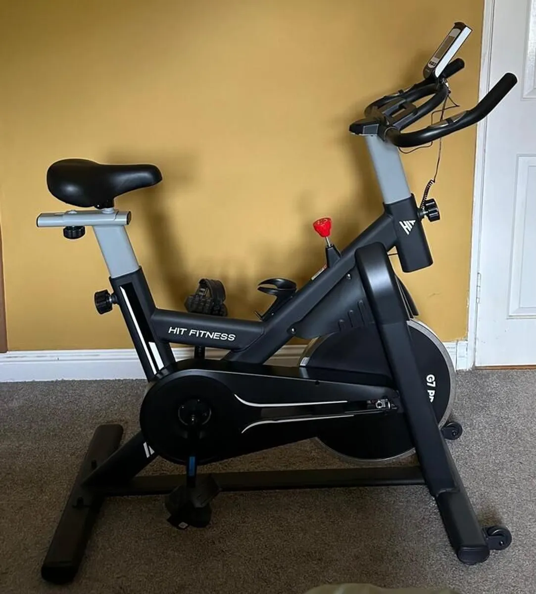 HIT G7 Exercise bike - Image 1