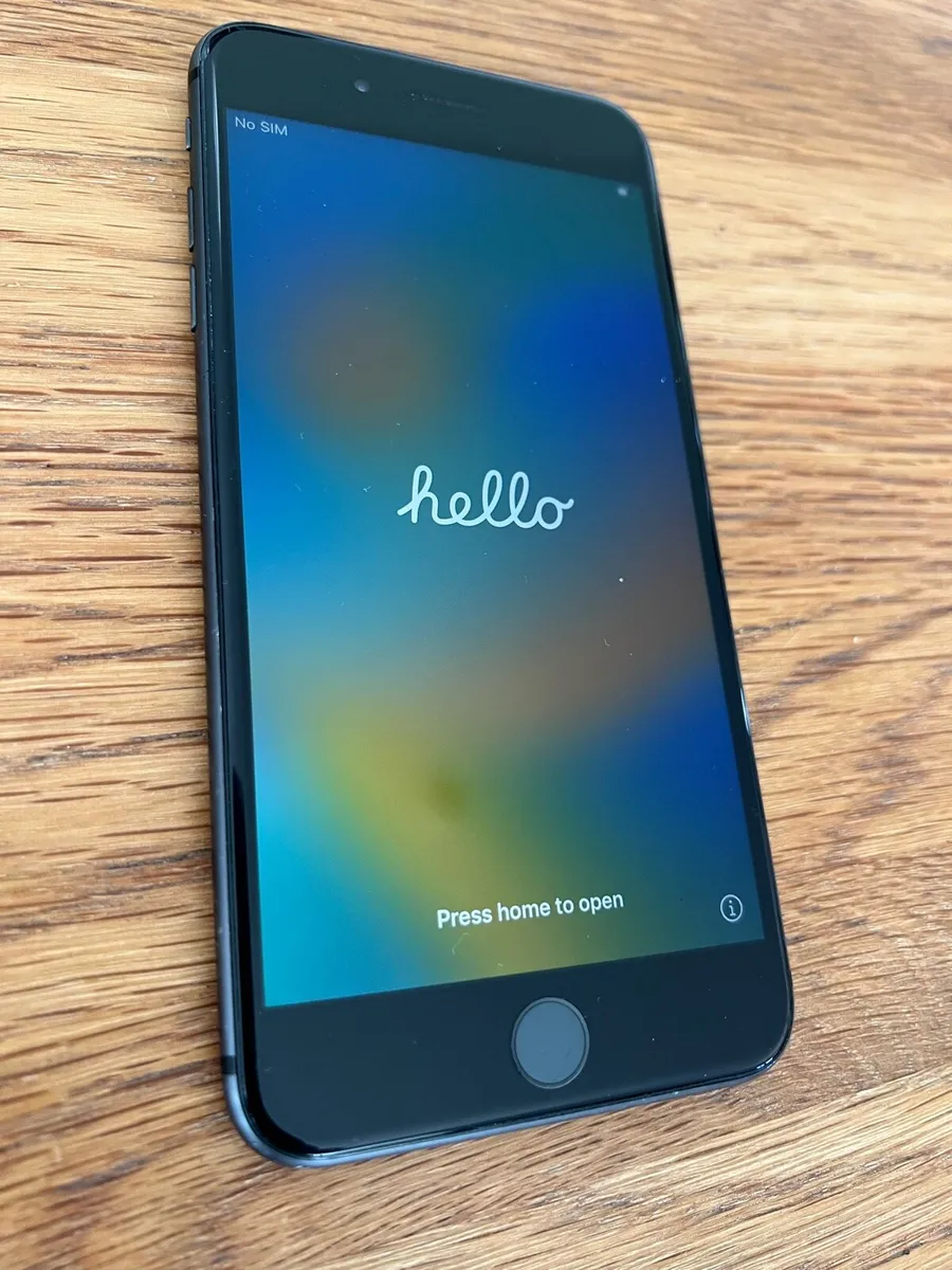 iPhone 8 plus 64gb - Image 1