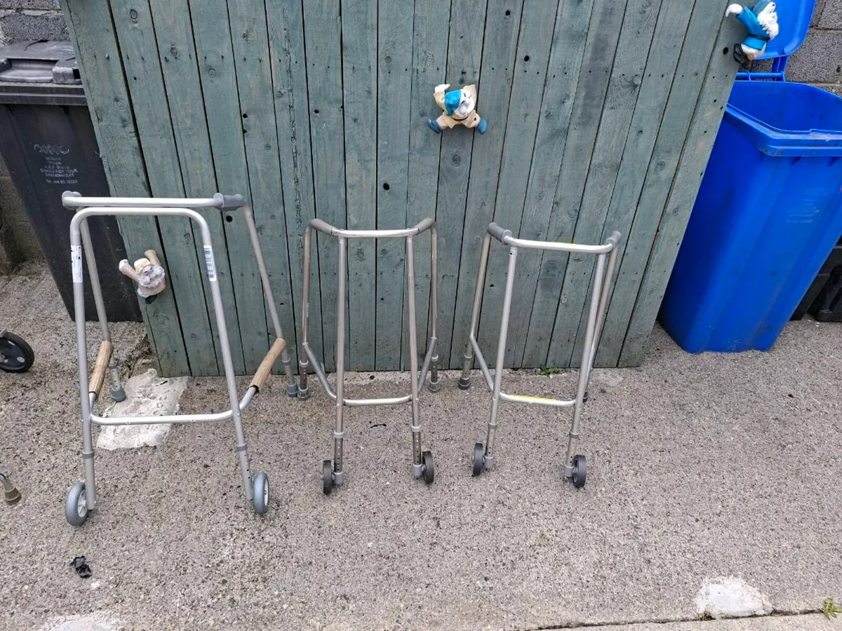 Walking frames - Image 1