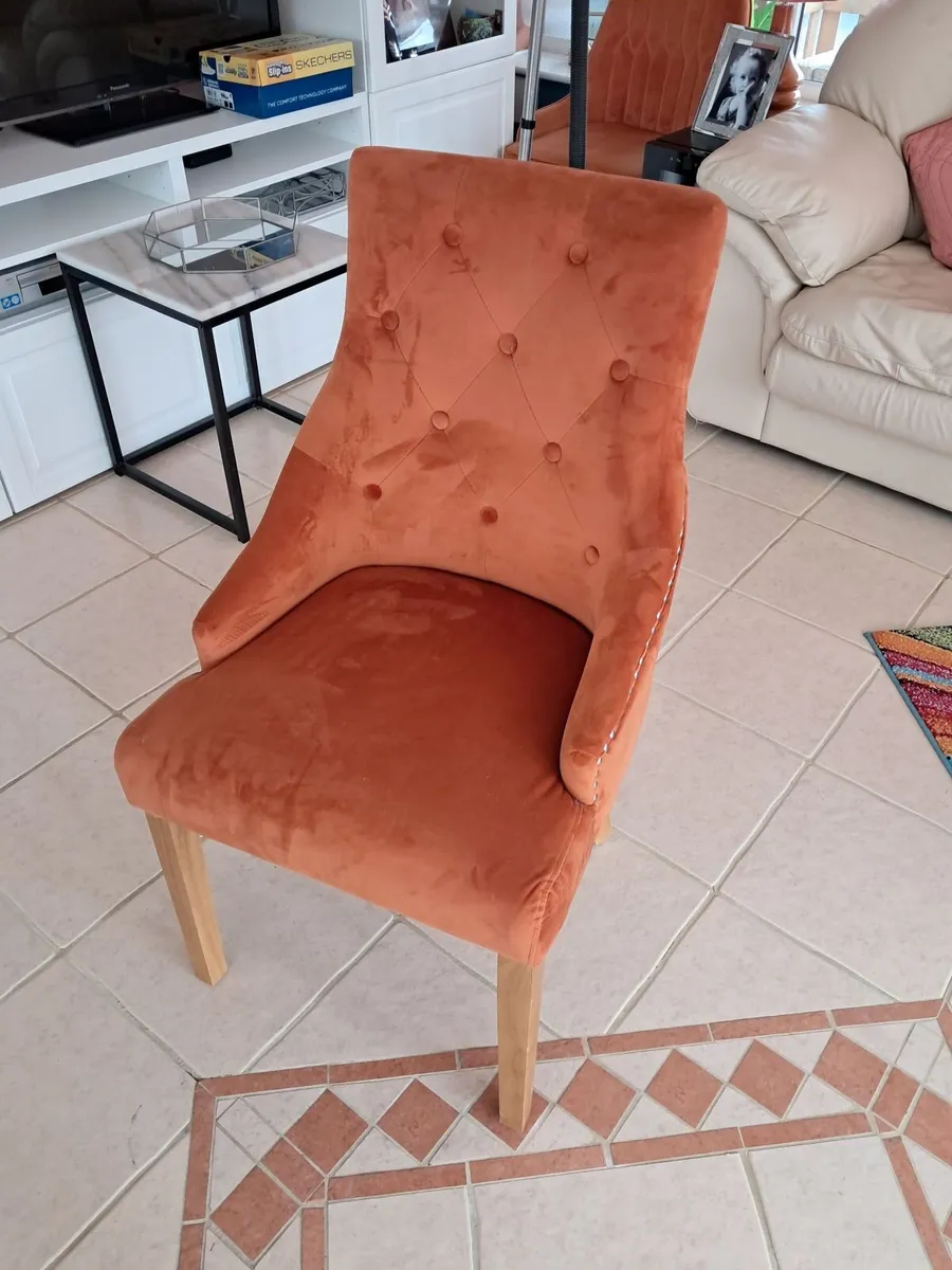 Sitting room chairs - Image 2