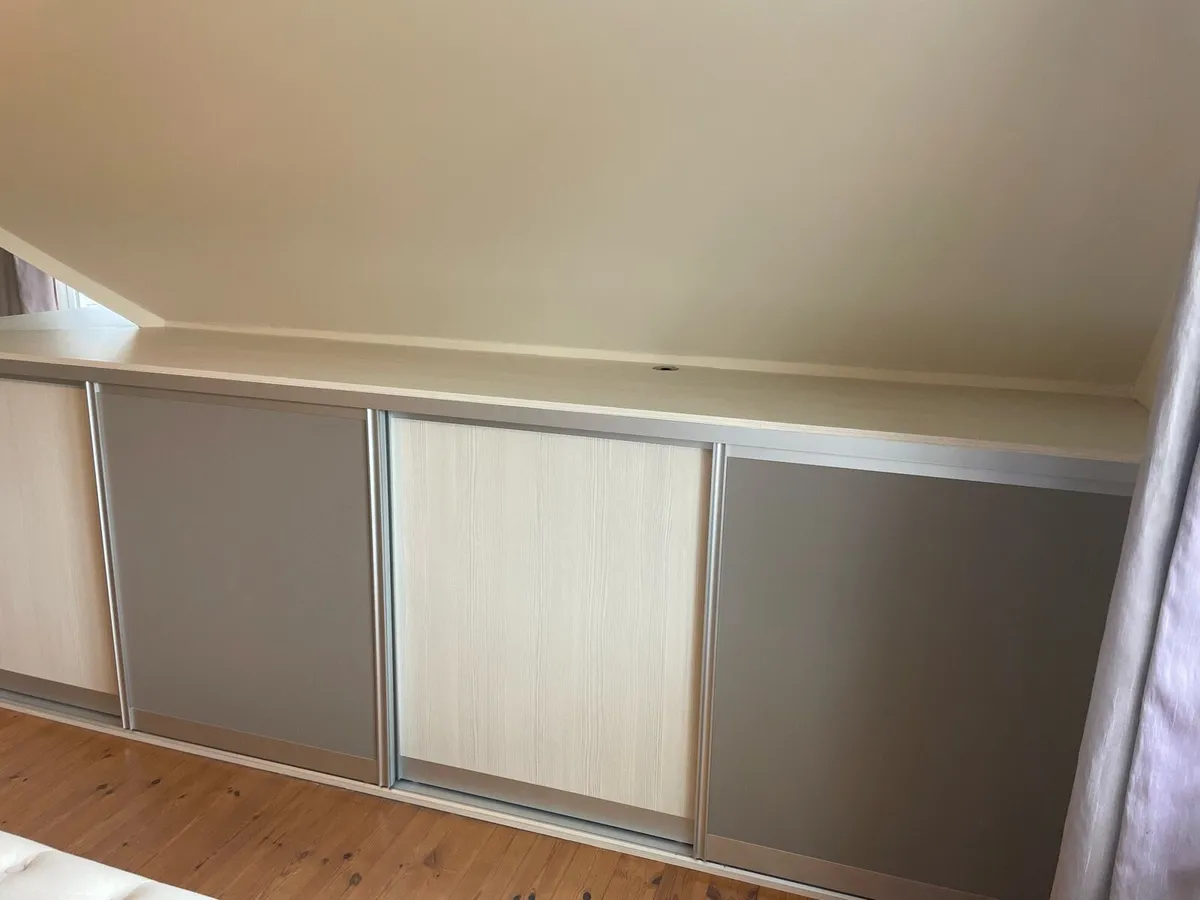 Fitted Wardrobe Slidedrobe and vanity - Image 4