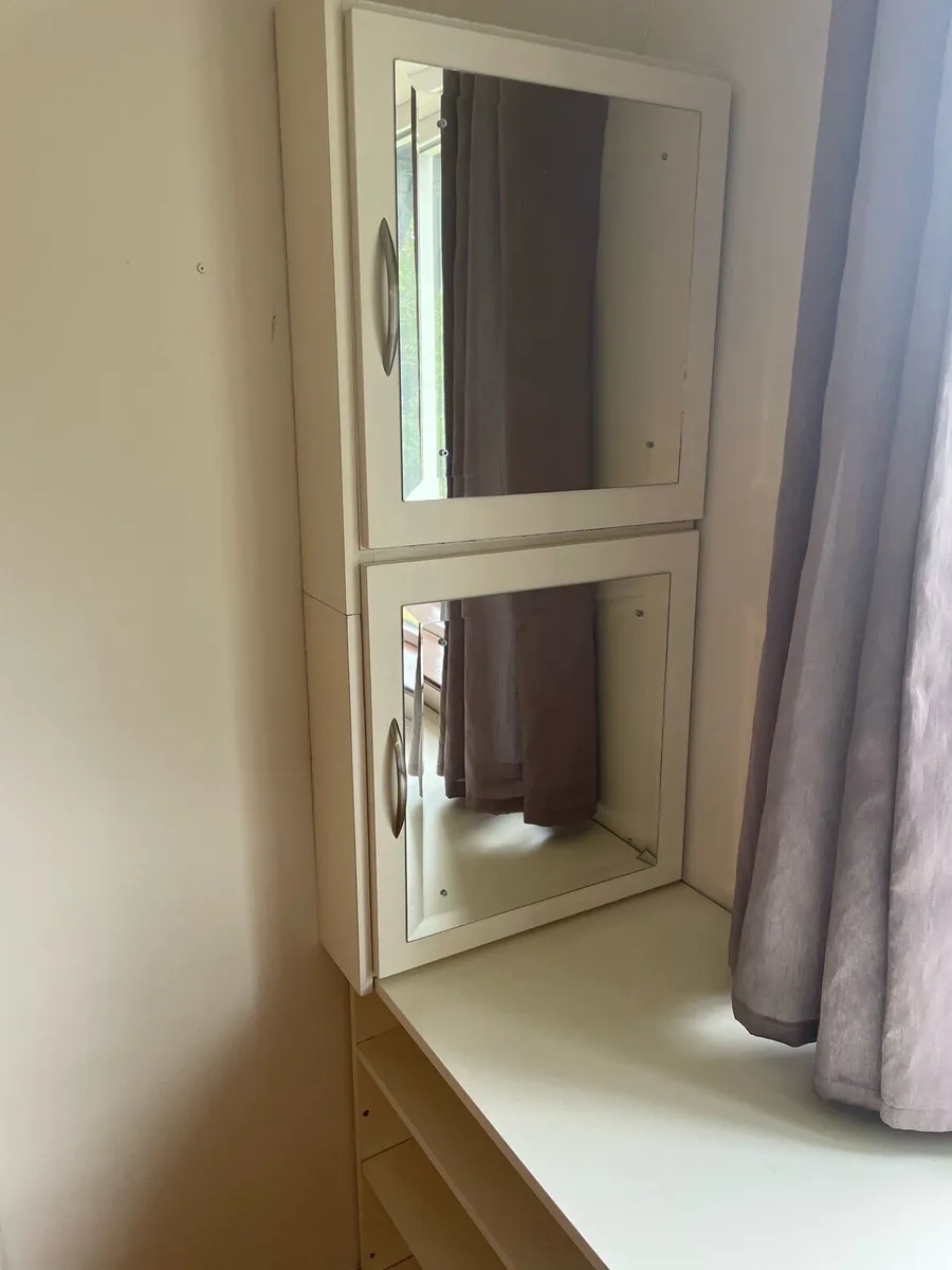 Fitted Wardrobe Slidedrobe and vanity - Image 3